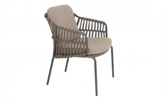 Krzesło stołowe na taras CAPALBIO 4SO nogi ciemnobrązowe poduszki szarobeżowe materiał Bounce