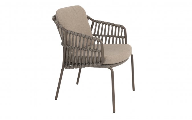 Krzesło stołowe na taras CAPALBIO 4SO nogi ciemnobrązowe poduszki szarobeżowe materiał Bounce