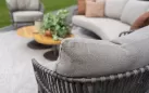 Zaokrąglona 3-osobowa sofa wypoczynkowa CAPALBIO  4SO