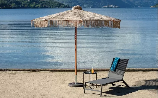 MACRAMÉ Ø250 parasol ogrodowy z drewna z frędzlą dekoracyjną MACRAMÉ Ø250 parasol ogrodowy z drewna z frędzlą dekoracyjną