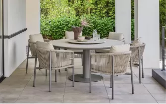 Zestaw ogrodowy BORA BORA – okrągły stół Ø 160 cm z krzesłami z aluminium i poduszkami All Weather antracyt