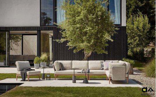 Zestaw wypoczynkowy ogrodowy LISA z drewna teak z poduszkami Bee Wett w kolorze jasnobeżowym Zestaw wypoczynkowy ogrodowy LISA z drewna teak z poduszkami Bee Wett w kolorze jasnobeżowym