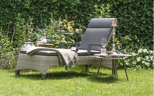 Leżak ogrodowy z technorattanu TAUPE PRATO - Materac w komplecie Leżak ogrodowy z technorattanu TAUPE PRATO - Materac w komplecie