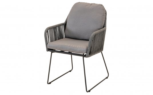 Nowoczesne krzesło ogrodowe z liną polipropylenową i wygodnymi poduszkami olewin RIFF