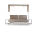 Białe łóżko ogrodowe ANTIGUA dwuosobowe z zadaszeniem i osłonami w kolorze beżowym