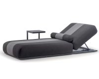 Ekskluzywny leżak ogrodowy JOY z grubym materacem i regulowanym oparciem sunbrella