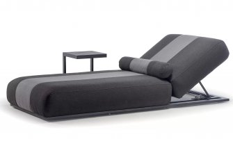 Ekskluzywny leżak ogrodowy JOY z grubym materacem i regulowanym oparciem sunbrella