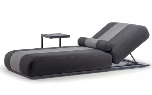 Ekskluzywny leżak ogrodowy JOY z grubym materacem i regulowanym oparciem sunbrella