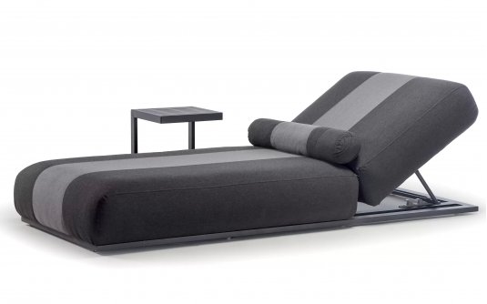 Ekskluzywny leżak ogrodowy JOY z grubym materacem i regulowanym oparciem sunbrella Ekskluzywny leżak ogrodowy JOY z grubym materacem i regulowanym oparciem sunbrella