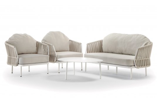 Beżowy nowoczesny komplet ogrodowy wypoczynkowy złożony z sofy i 2 foteli ze stolikiem Soho