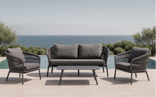 Ciemnoszary zestaw wypoczynkowy na taras w Nowoczesnej formie z plecionką z liny na oparciach TROPEA Ciemnoszary zestaw wypoczynkowy na taras w Nowoczesnej formie z plecionką z liny na oparciach TROPEA