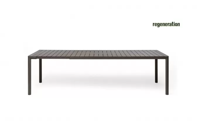 Brązowy stół ogrodowy rozkładany z aluminiową podstawą i z blatem z polipropylenu tevere 211-275