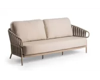 Nowoczesna sofa ogrodowa trzyosobowa aluminiowa w kolorze beżowym z beżowymi poduszkami nuri
