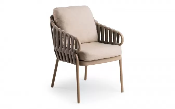 Luksusowe krzesło ogrodowe beżowe nuri z poduszkami olefin