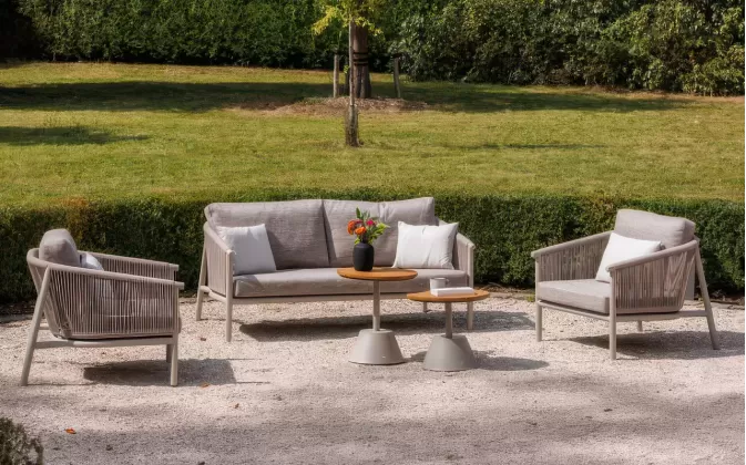 Zestaw ogrodowy wypoczynkowy sofą 2,5 osobową i 2 fotelami oraz stolikiem moma