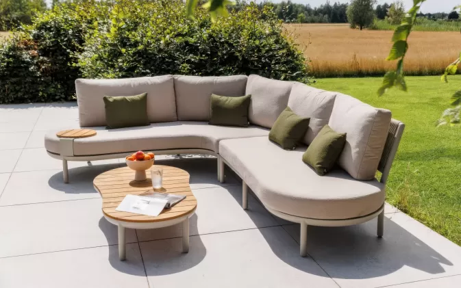 Beżowy narożnik ogrodowy aluminiowy o organicznych kształtach olympus