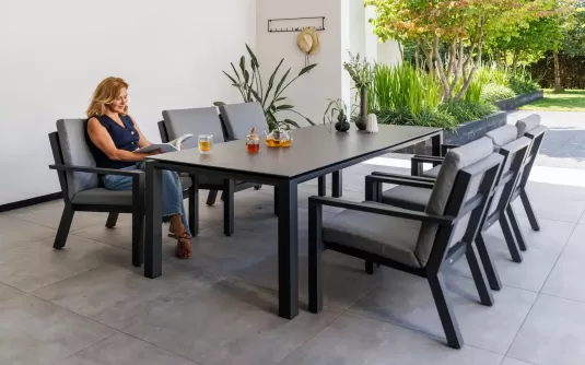 Sześcioosobowy zestaw stołowy ogrodowy aluminiowy grafitowy z ceramicznym blatem TIMBER 