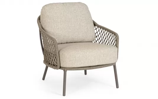 Wygodny fotel wypoczynkowy ze stali nierdzewnej w kolorze beżowym z grubymi poduszkami corbetta bizzotto Wygodny fotel wypoczynkowy ze stali nierdzewnej w kolorze beżowym z grubymi poduszkami corbetta bizzotto