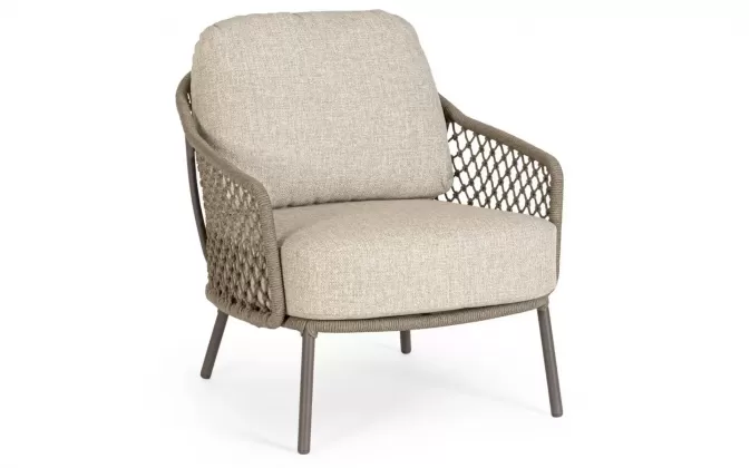 Wygodny fotel wypoczynkowy ze stali nierdzewnej w kolorze beżowym z grubymi poduszkami corbetta bizzotto