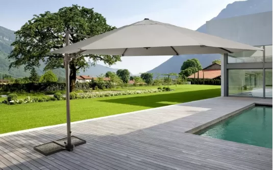 Parasol ogrodowy z nogą boczną ośmiokątny o średnicy 350 cm beżowa noga białoszare poszycie Parasol ogrodowy z nogą boczną ośmiokątny o średnicy 350 cm beżowa noga białoszare poszycie