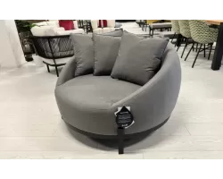 Owalny duży fotel wypoczynkowy ogrodowy z szarym obiciem z tkaniny sunbrella Lucas hartman