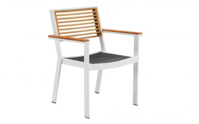 Białe krzesło ogrodowe aluminiowe sztaplowane podłokietniki i oparcie teak YORK Higold