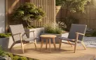 Komplet balkonowy wypoczynkowy z złożony z 2 foteli z drewna teak i okrągłego stolika SIESTA 