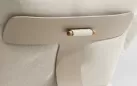 Luksusowa sofa ogrodowa CALLA Higold boucle ze stolikiem bocznym