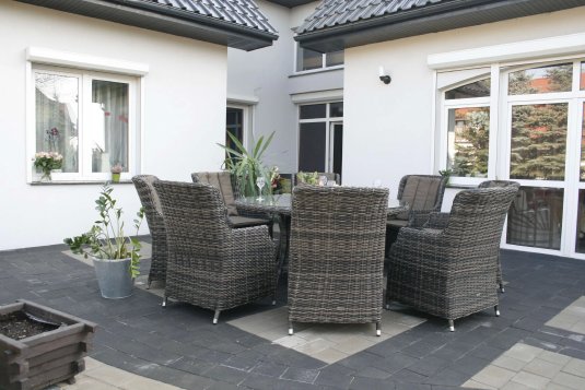 SZAROBRĄZOWY Dostępny