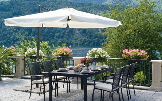 kremowy parasol ogrodowy 3x2 m noga boczna
