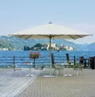 kwadratowy stolik bistro 70x70 cm aluminiowy do kawiarni